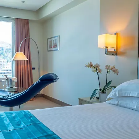 Port Palace 4*