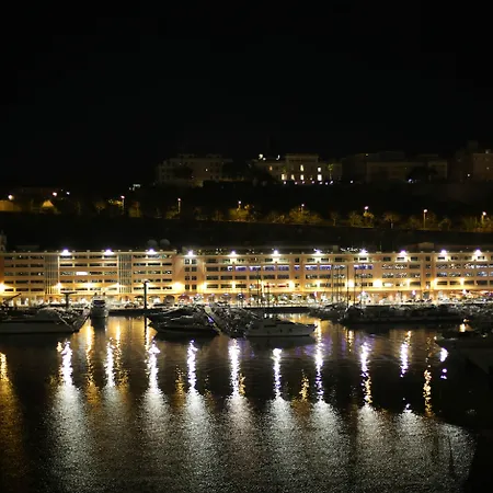 Port Palace Hotel