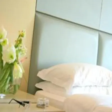 Port Palace Hotel 4*